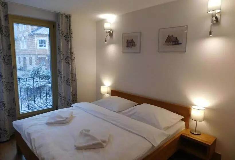 Majatalo Penzion Eden