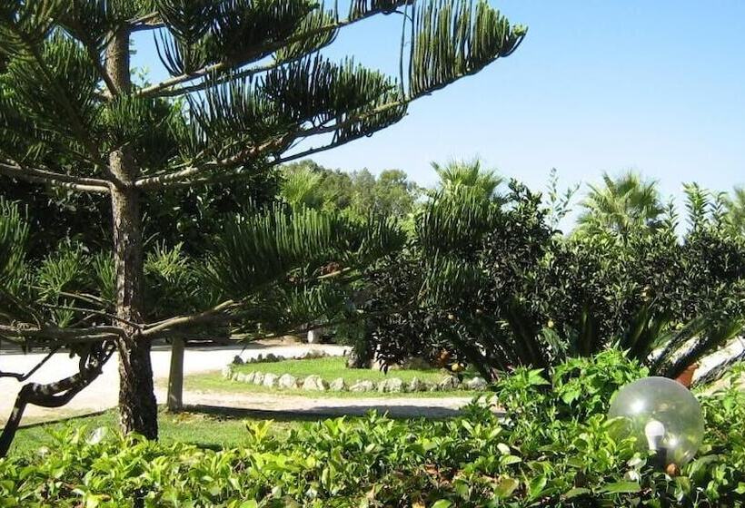 ペンション Tenuta Paifer