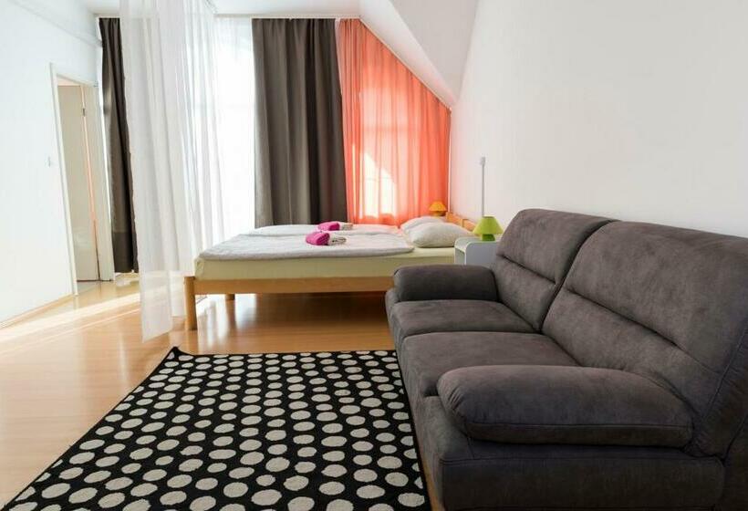 پانسیون Vila šiftar