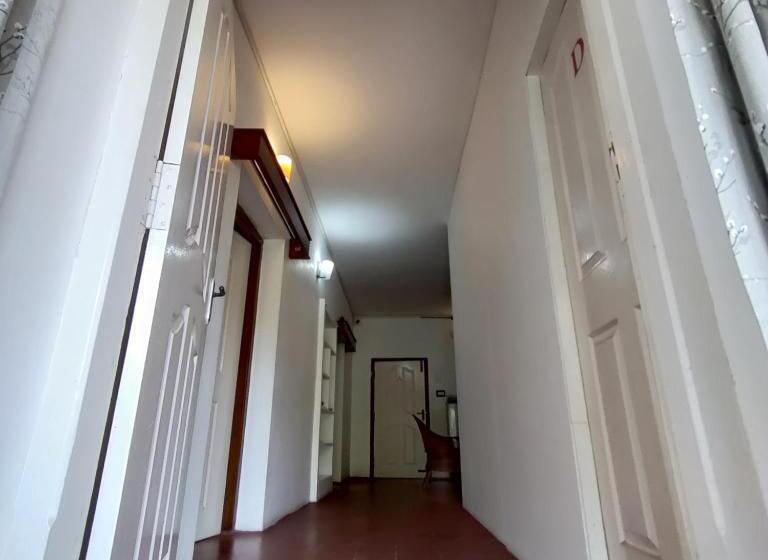 پانسیون White Villa Guest House Pondicherry