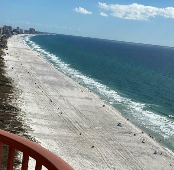 Shores Of Panama Penthouse Resort