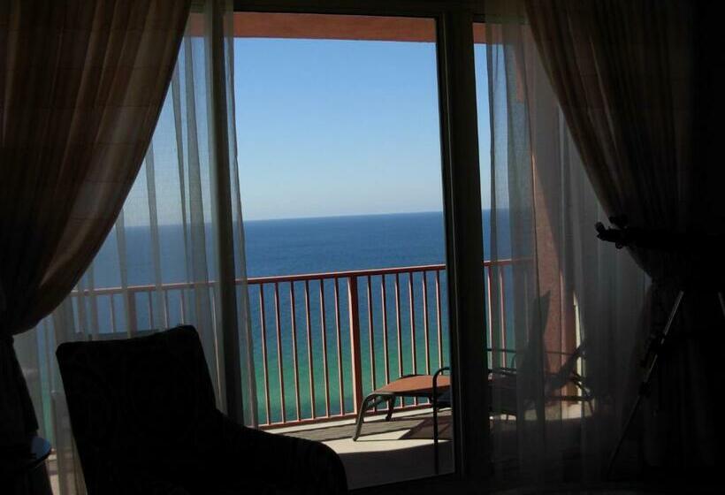 Shores Of Panama Penthouse Resort