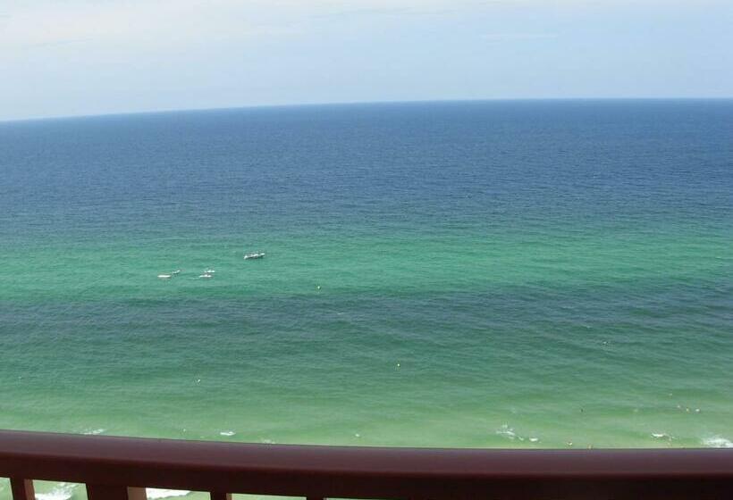 Shores Of Panama Penthouse Resort