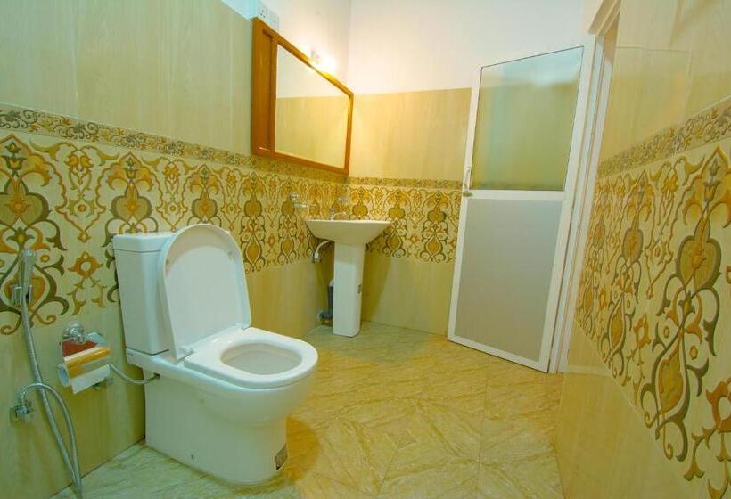 Hotel Kandy Riverside Villa