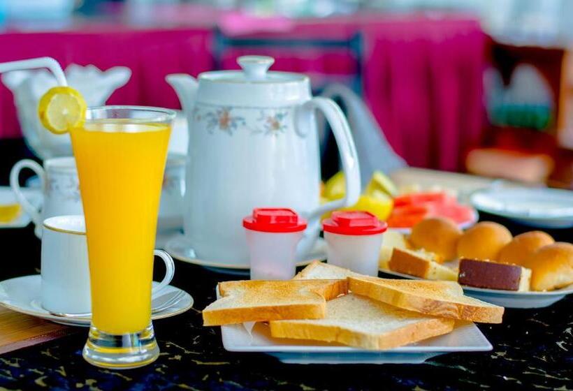 Hotel Kandy Riverside Villa