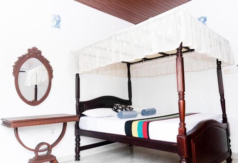 Hotel Kandy Riverside Villa