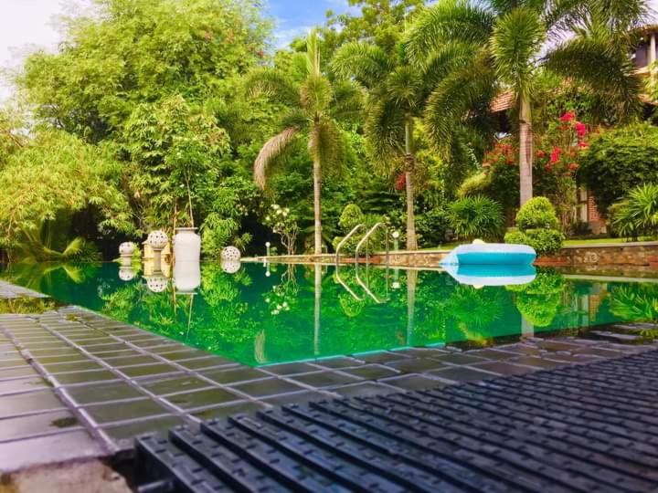 膳宿费 Eagles Nest Cabanas