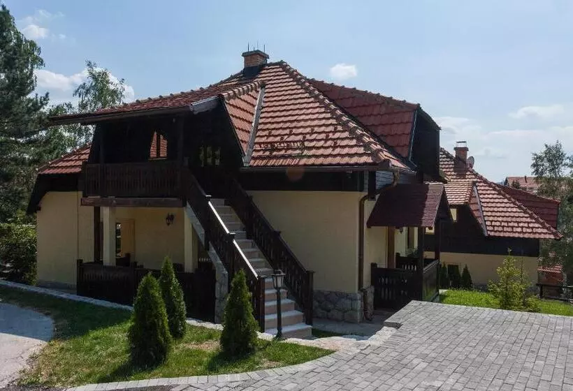 پانسیون Guest House Vila Bajka