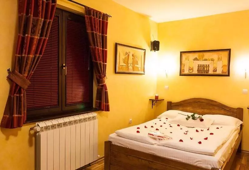 پانسیون Guest House Vila Bajka
