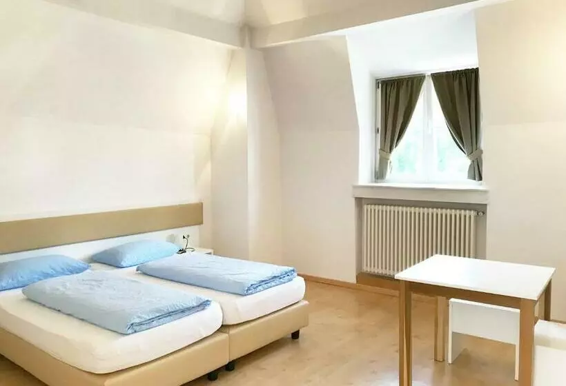 پانسیون Manzoni Rooms