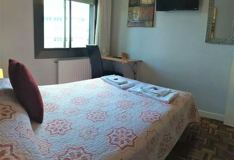 Pensión Pamplonabeds