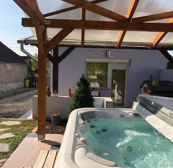 膳宿费 Panni Vendégház