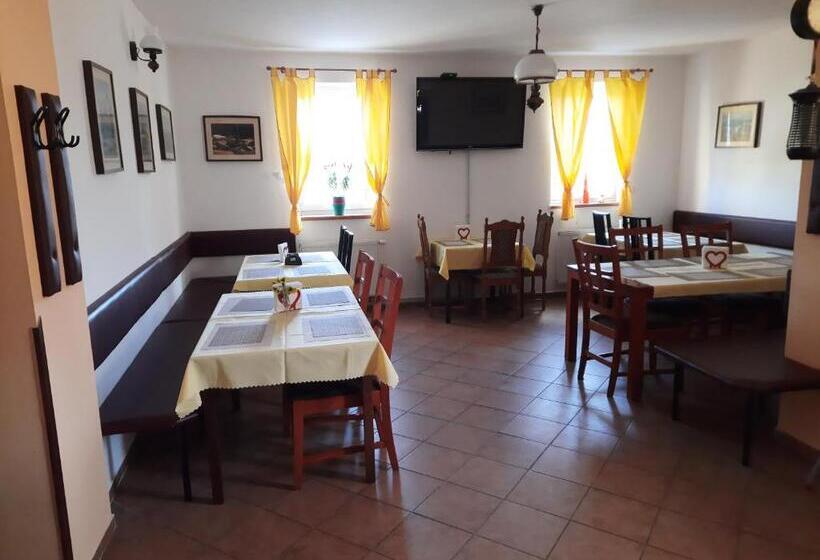 بنسيون Penzion Lipno Jantar