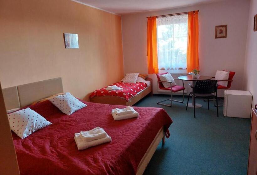 بنسيون Penzion Lipno Jantar