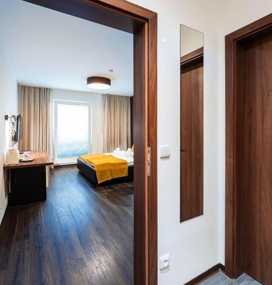 ペンション Penzion V Jízdárně