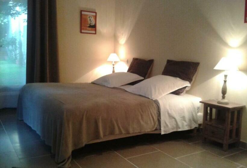 پانسیون Sarlat Côté Jardin