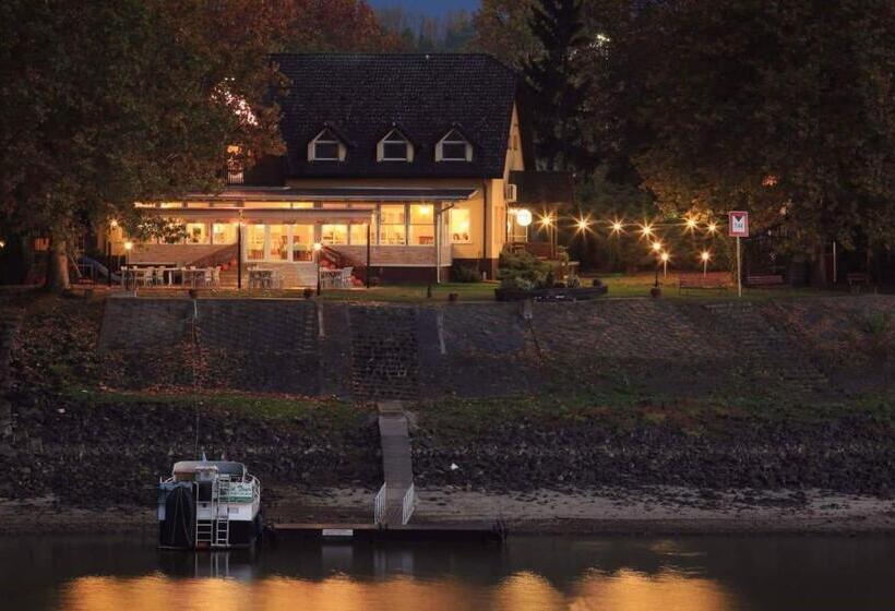 Vizafogó Panzió és étterem