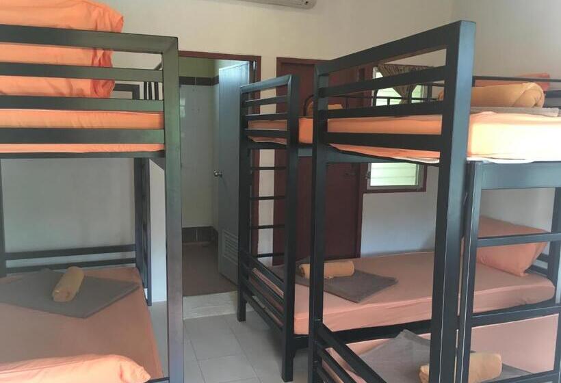 Schronisko Sea Breeze Backpacker