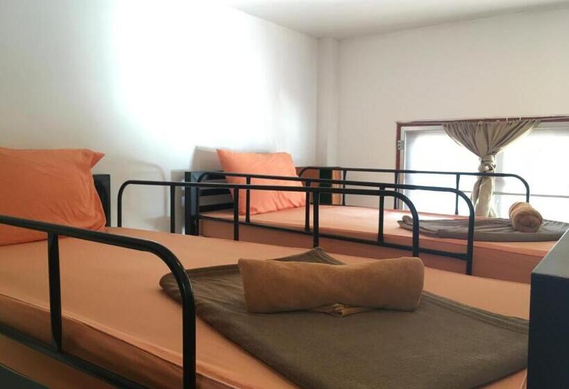 Schronisko Sea Breeze Backpacker