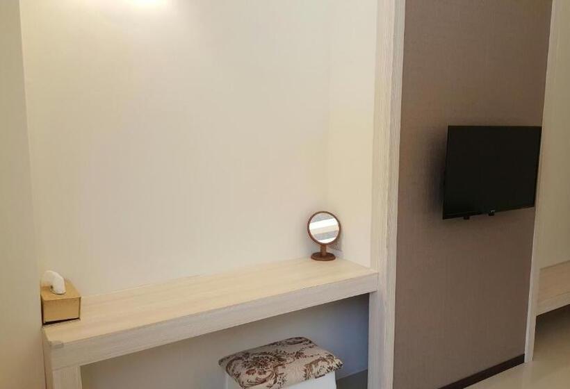 تختخواب و صبحانه Green Island Dolphin House