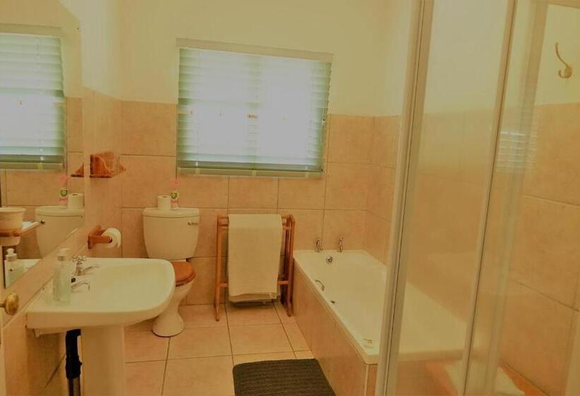 مبيت وإفطار Notting Hill Lodge