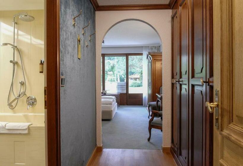 Hotelli Adolphine Garden