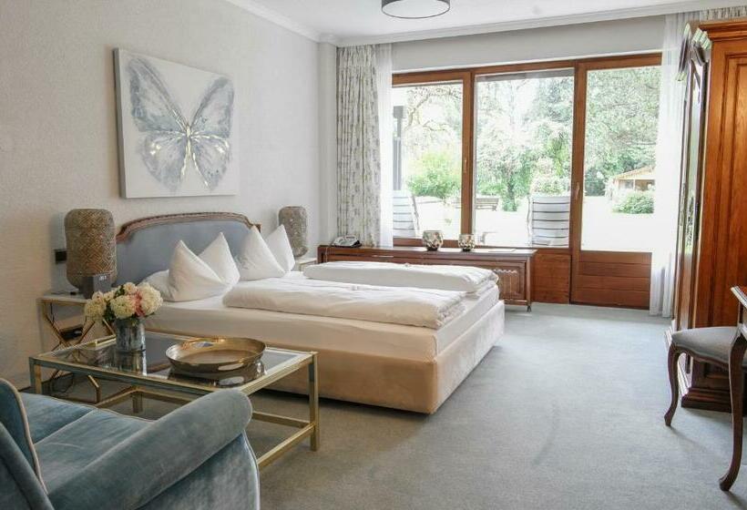 Hotelli Adolphine Garden