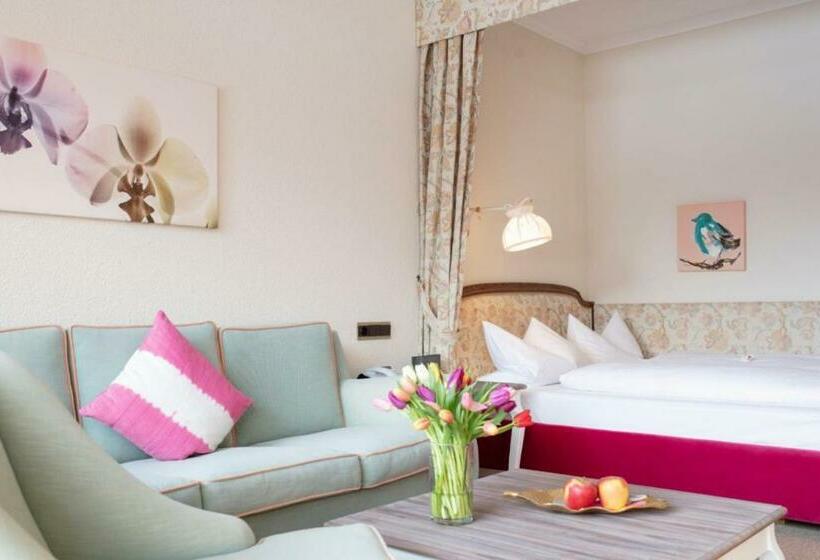 Hotelli Adolphine Garden