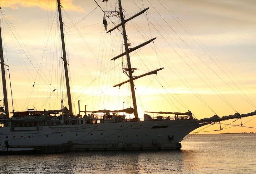 هتل Islander Bonaire