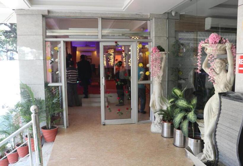 Hotell Paradise Ganga A River Side