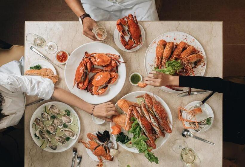 Intercontinental Residences Saigon, An Ihg