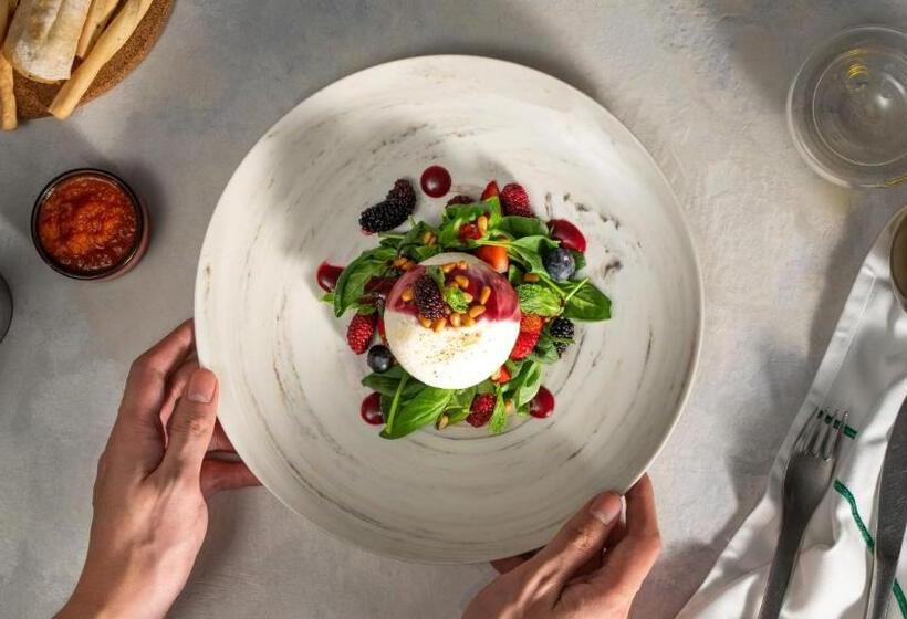 Intercontinental Residences Saigon, An Ihg