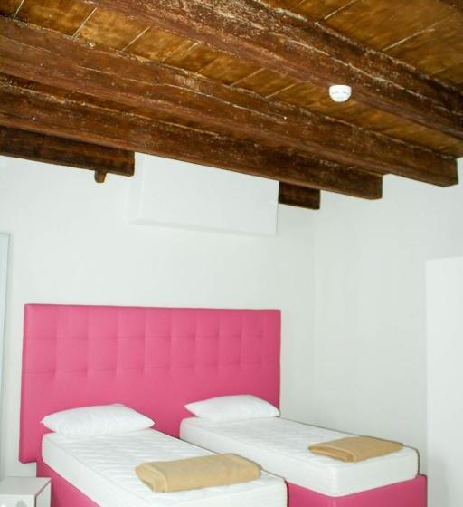 Palazzo Sacco Hostello Fossano