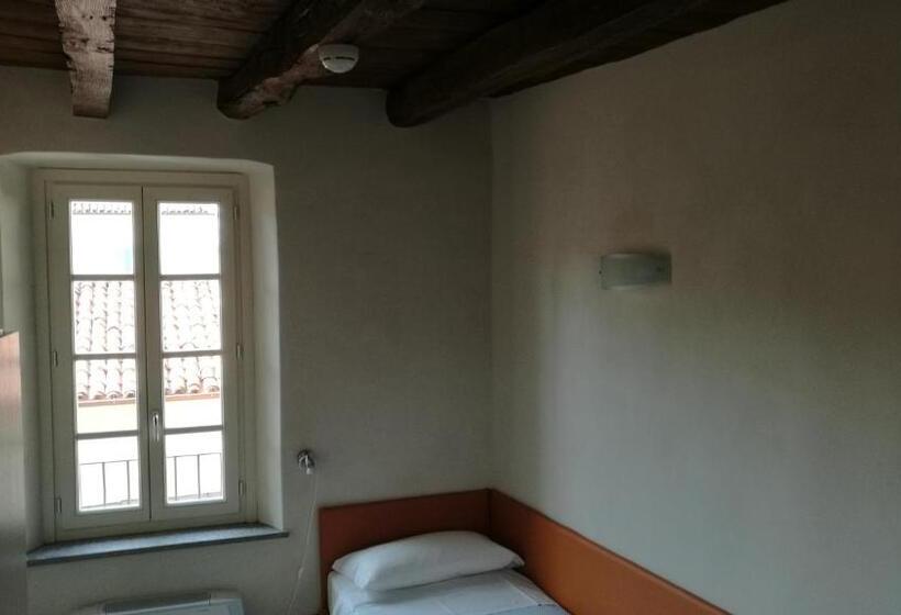 Palazzo Sacco Hostello Fossano