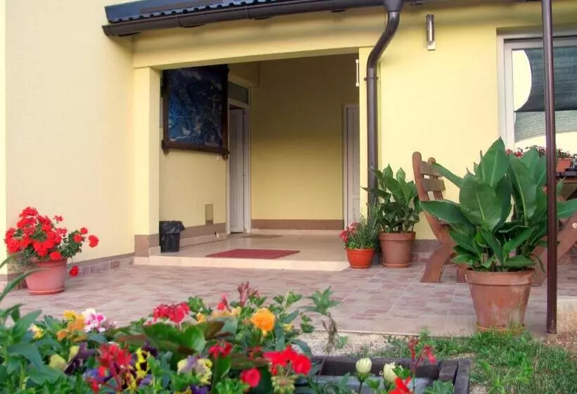 Majatalo House Sekulic