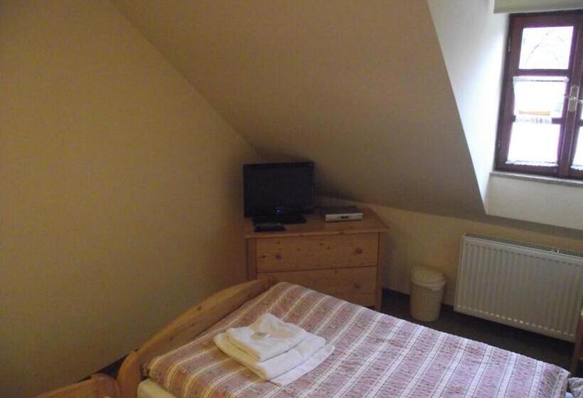 פנסיון Penzion Po Vode