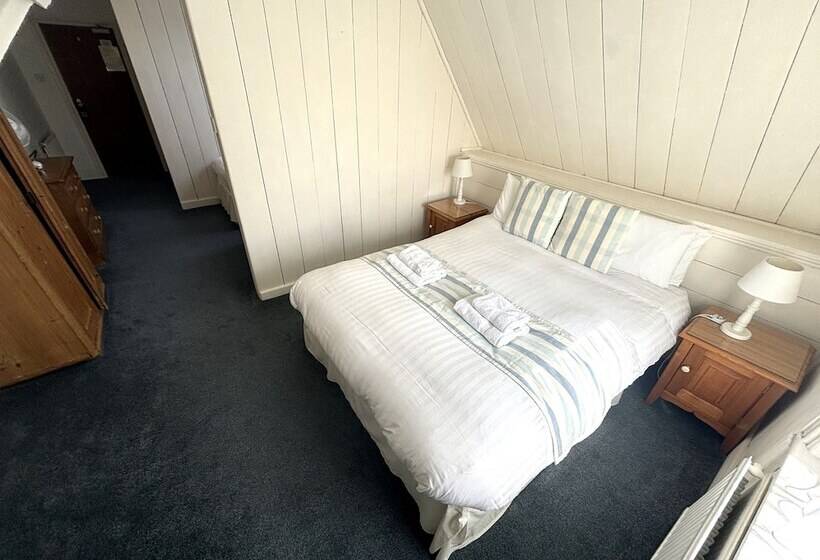 بنسيون Winter Dene Hotel Beachside