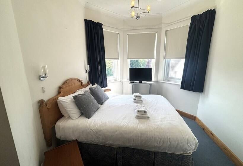 بنسيون Winter Dene Hotel Beachside