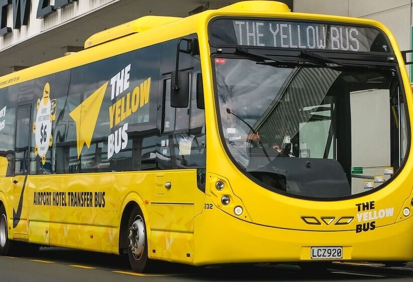 Albergue Kiwi Airport Backpackers