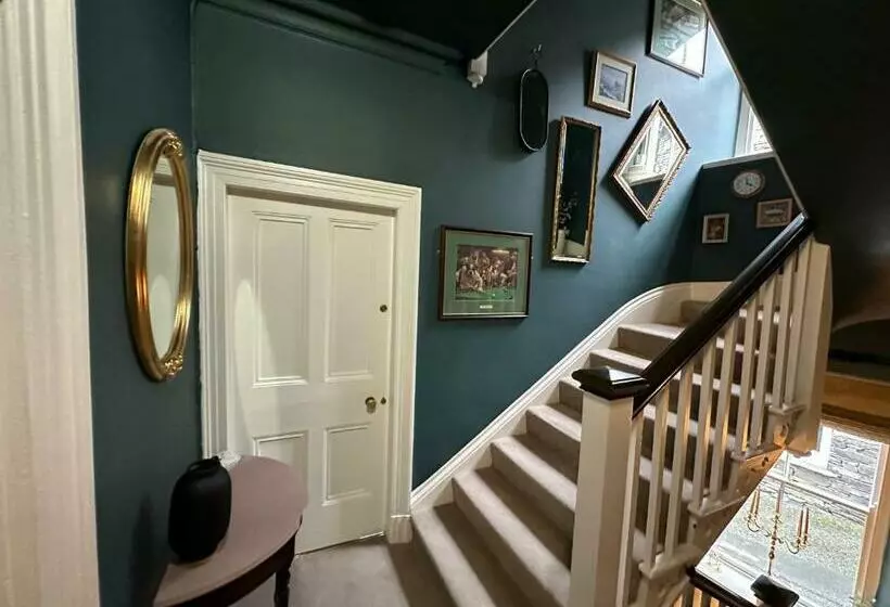 Aamiaismajoitus (B&B) 1869   Room Only Boutique Townhouse