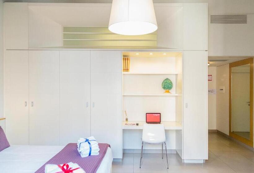 تختخواب و صبحانه Napolart