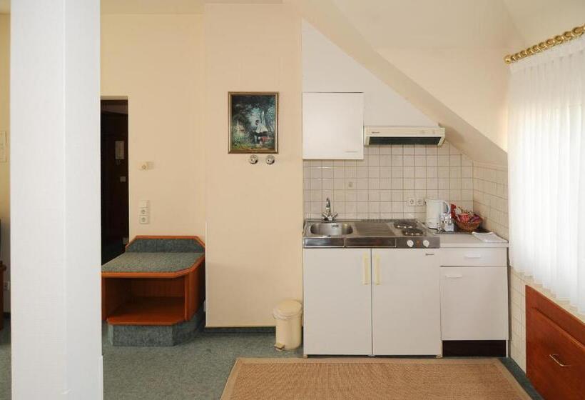 فندق Alfa Apartment