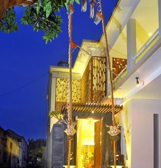 ホテル Oxy House Bali