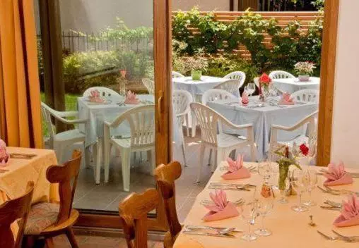 ホテル Pension Steingarten