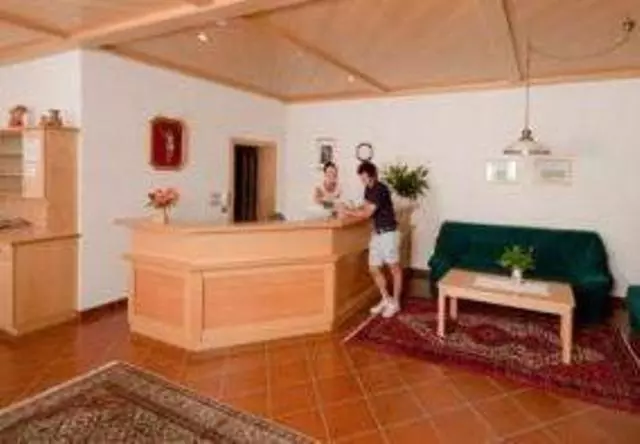 ホテル Pension Steingarten