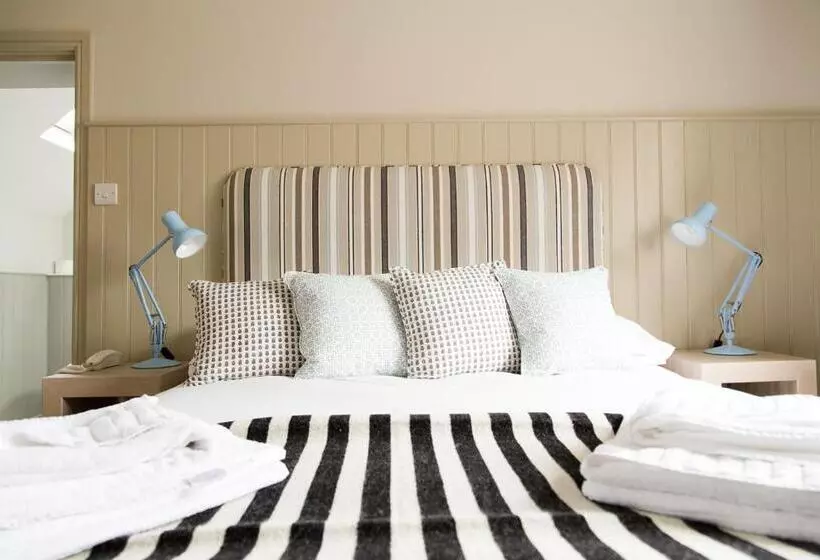 Hotelli The White Horse Blakeney