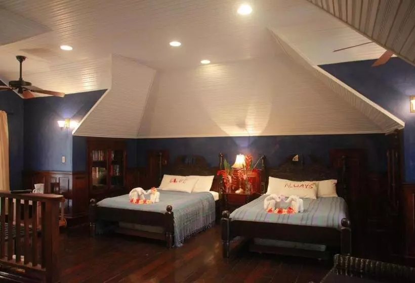 Mahogany Hall Luxury Boutique Resort