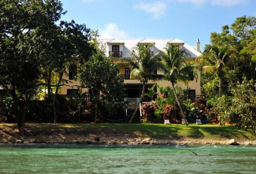 Mahogany Hall Luxury Boutique Resort