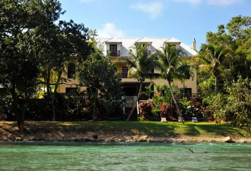 Mahogany Hall Luxury Boutique Resort