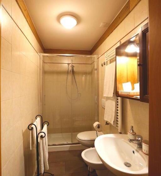 بنسيون La Casina Colorata